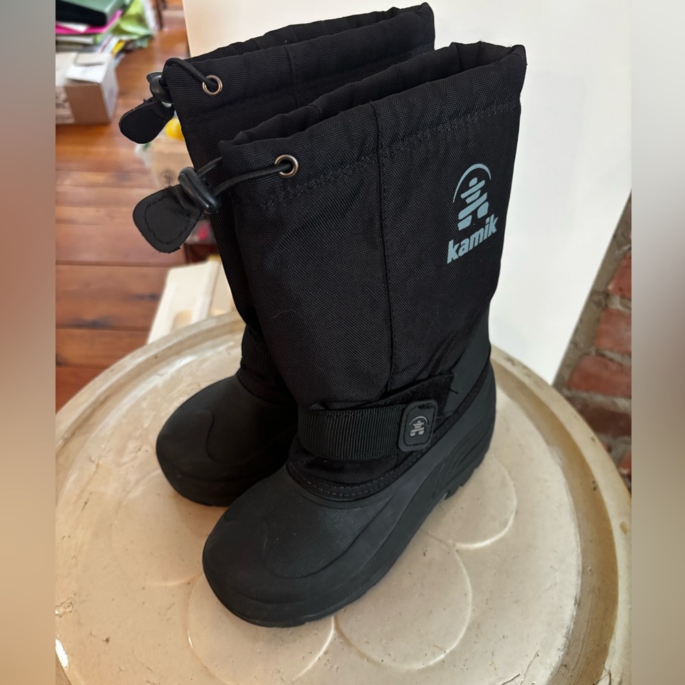 Kamik Kids snowboots size 2